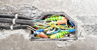 Ремонт электропроводки в Новосибирске в октябре