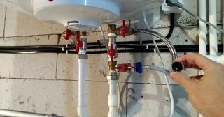 Установка накопительного водонагревателя в Новосибирске в октябре